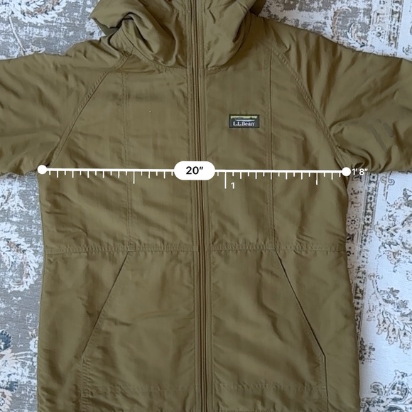 L.L.Bean Mountain Classic Insulated Hooded Jacket - Picture 5 of 6